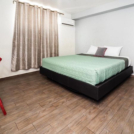 Adhoc Express Hotel Монтерей Екстериор снимка