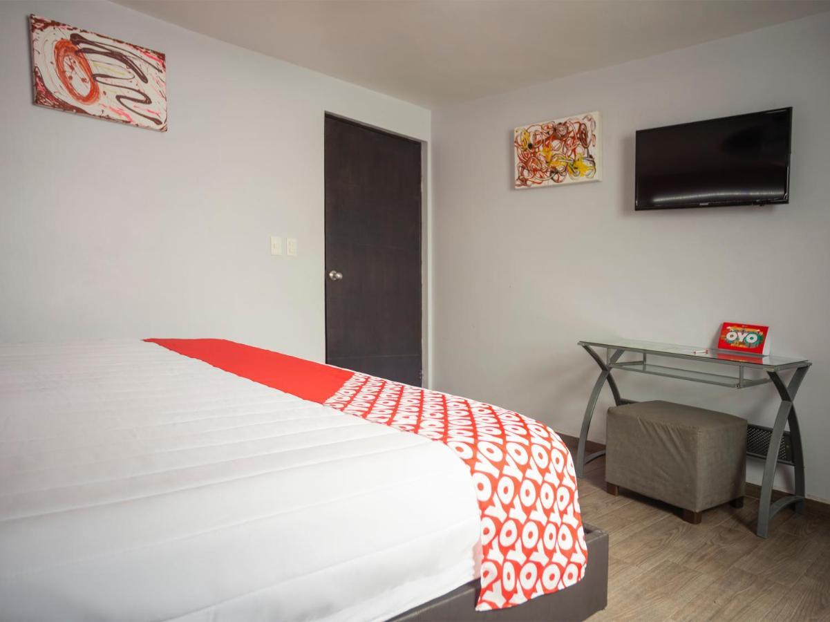 Adhoc Express Hotel Монтерей Екстериор снимка