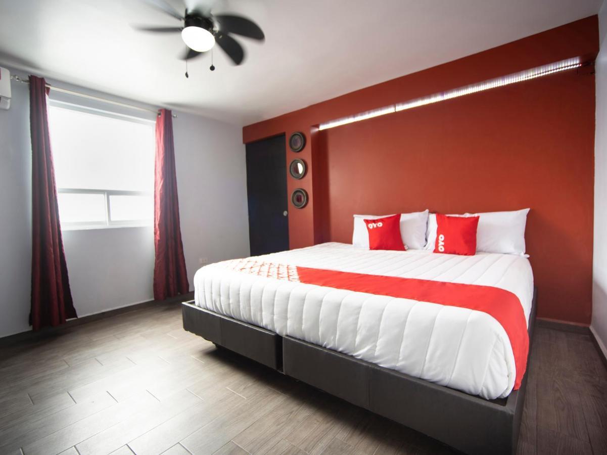 Adhoc Express Hotel Монтерей Екстериор снимка