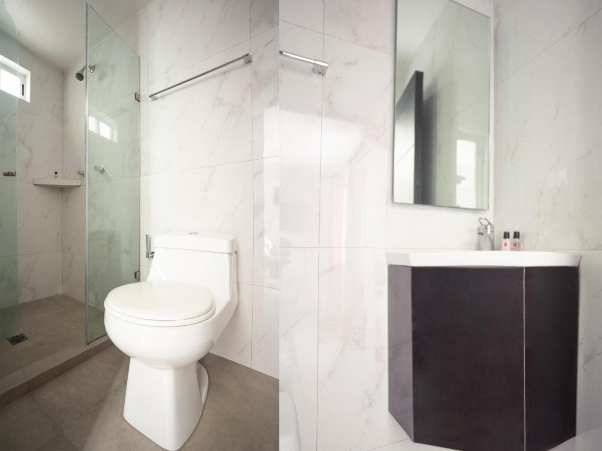 Adhoc Express Hotel Монтерей Екстериор снимка